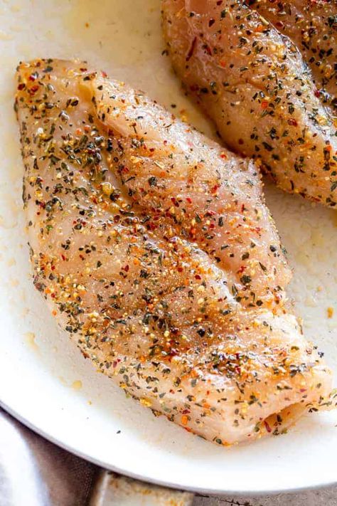 Chicken Breast On Stove, Stove Top Chicken Breast Recipes, Cook Whole Chicken, Stove Top Chicken Breast, Easy Baked Chicken Breast, Stove Top Chicken, Pan Seared Chicken Breast, Seared Chicken Breast, Oven Baked Chicken Breasts