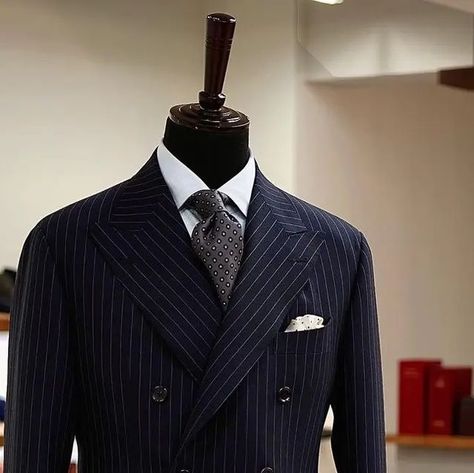 Striped Suit, Classy Suits, Bespoke Fashion, Navy Suit, Pinstripe Suit, Savile Row, Slim Fit Suit, Graduation Outfit, Suit Fabric