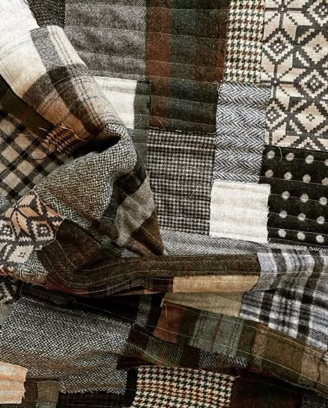 Large Tote Bag Pattern, Wool Blanket Upcycle, Neutral Quilt, Plaid Quilt, Wool Quilts, Amish Quilts, Cute Quilts, Pretty Quilt, Handmade Quilts