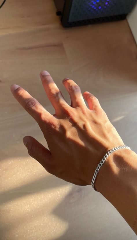 Guy Wearing Bracelet Aesthetic, Man Bracelet Aesthetic, Man Hand Bracelet, Guys With Bracelets, Hand Jewellery Aesthetic, Silver Hand Bracelet For Men, Men With Bracelets, Bracelets For Men Aesthetic, Silver Bracelet For Boys