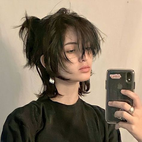 Masculine Haircut For Women, Short Grunge Hair, Shot Hair Styles, Wolf Cut, Dye My Hair, Anime Hair, Short Hair Haircuts, Hair Reference, Cut My Hair