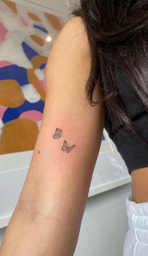 A Butterfly Tattoo, Tiny Butterfly Tattoo, Simple Butterfly Tattoo, Butterfly Tattoo Stencil, Butterfly Tattoos On Arm, Unique Butterfly Tattoos, Tiny Tats, Tato Minimal, Cute Simple Tattoos