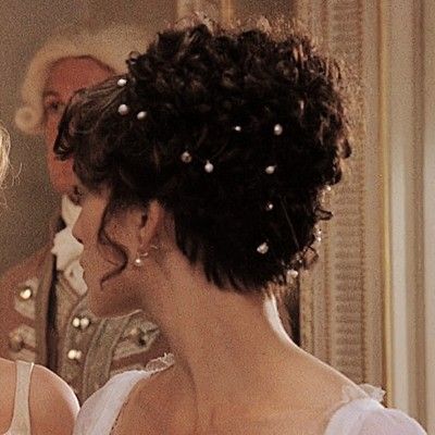 Pride And Prejudice 2005, Elizabeth Bennet, Pride And Prejudice, Jane Austen, Mirror, Tumblr, Hair, Dresses