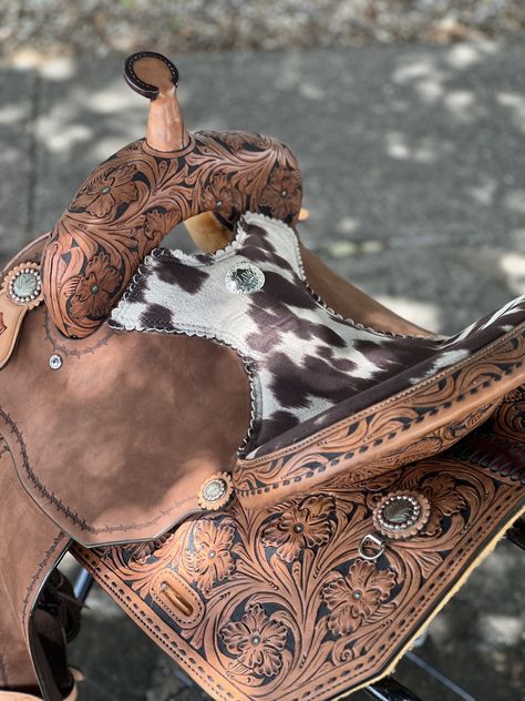 Horses Saddles, Western Horse Tack Turquoise, Western Pleasure Saddle, Western Tack Sets, Barrel Racing Tack Sets, Barrel Racing Tack Rodeo, Saddle Western, Horse Model, Western Horses