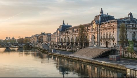 Paris College, Queen Of Thieves, The Fall Movie, Fall Movie, New Classical Architecture, Film Cam, Paris Flat, Life In Paris, Aesthetic View