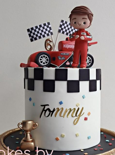 Birthday Party Race Cars, Too Fast 2nd Birthday, Cake Racing Car, Race Car Bday Cake, Car Themed Birthday Party Cake, Racing Car Theme Cake, Car Race Birthday Theme, Cars Birthday Cake Ideas, Growing Up 2 Fast Birthday Cake