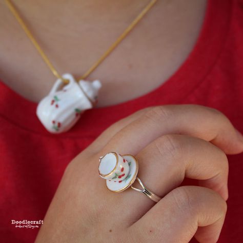 Bubblegum Cosplay, Dessert Jewelry, Teacup Ring, Cute Tutorial, Teapot Jewelry, Nails Jewellery, Heirloom Ring, Tea Jewelry, Polymer Clay Flower Jewelry