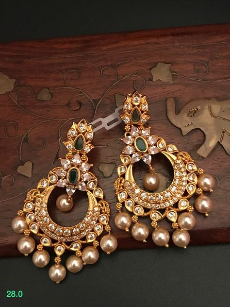 Big Buttalu Earrings Gold Bridal, Chandh Balies Gold, Gold Mukku Pudaka, Ear Rings Chandbalis Gold, Chand Bali Earrings Gold Antique, Earrings Gold Jumkas, Ear Rings Gold Indian Bridal, Chaand Baaliyan Earings, Chandh Balies Gold Earrings