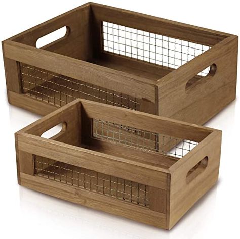 Wooden Baskets, Produce Baskets, Pantry Inspiration, Farmhouse Pantry, Wooden Organizer, Wooden Basket, Wood Basket, Diy Holz, Basket Organization