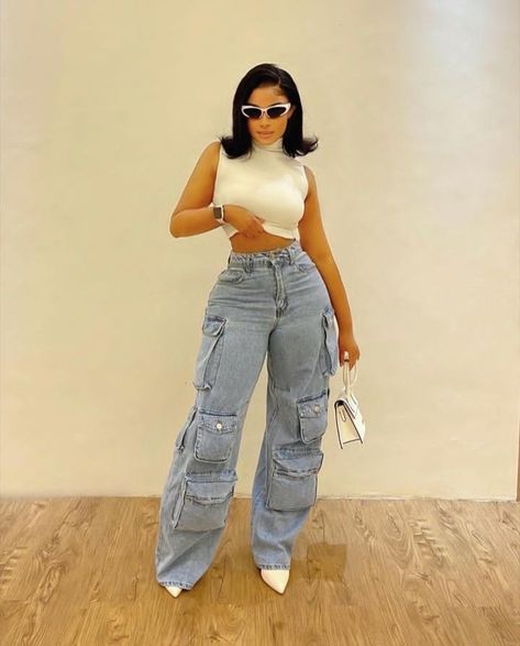 Cargo Pant Outfit, Dope Fashion Outfits, Cargo Outfit, Venomous Snakes, Jeans Outfit Women, Cargo Pants Outfit, Stylish Summer Outfits, Effortlessly Chic Outfits, Jeans Cargo