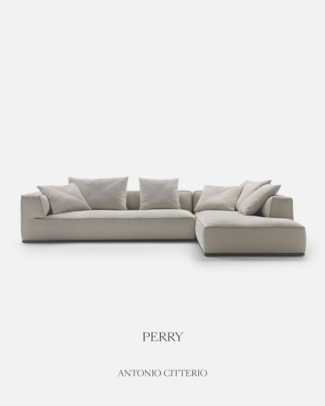 Enliven your domestic landscape with the comfortable shapes and generous cushions of the Perry sectional. Prized for its versatility, the sheer number of options – stand-alone, L-shaped and asymmetrical seating elements, ottomans and chaise longues, cowhide-clad storage, and wood coffee tables – allow for creating bespoke seating arrangements. L Shaped Sofa Designs, Wood Coffee Tables, L Sofas, Grey Sectional Sofa, Space Interiors, Sky Garden, Italy Design, Outdoor Chaise, L Shaped Sofa