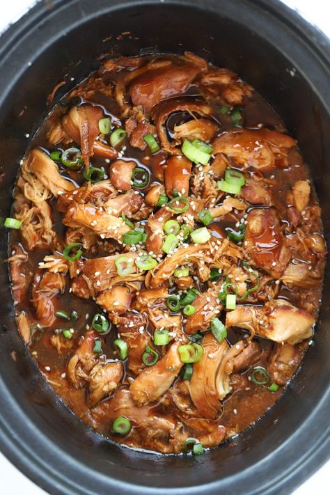 Honey Garlic Chicken - Easy Slow Cooker Recipe with Sticky Sauce - This recipe for Honey Garlic Chicken is cooked in the crock pot with just 5 minutes preparation needed. It cooks up a sticky, Asian style sauce and super tender meat. #tamingtwins #slowcooker #crockpot #asianchicken #stickychicken Slow Cooker Honey Garlic Chicken, Sticky Sauce, Slow Cooked Chicken, Tender Meat, Chicken Easy, Chicken Slow Cooker Recipes, Sesame Chicken, Easy Slow Cooker Recipes, Honey Garlic Chicken