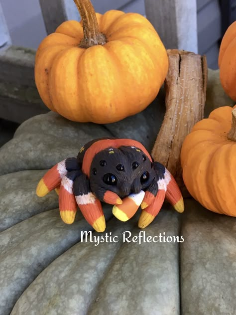 Handmade Ooak Polymerclay Sculpture by Mystic Reflections. Halloween Sculptures Polymer Clay, Diy Halloween Clay Ideas, Halloween Clay Sculpture, Clay Art Halloween, Clay Halloween Figures, Thanksgiving Clay Ideas, Halloween Clay Projects, Air Dry Clay Ideas Halloween, Halloween Air Dry Clay Ideas