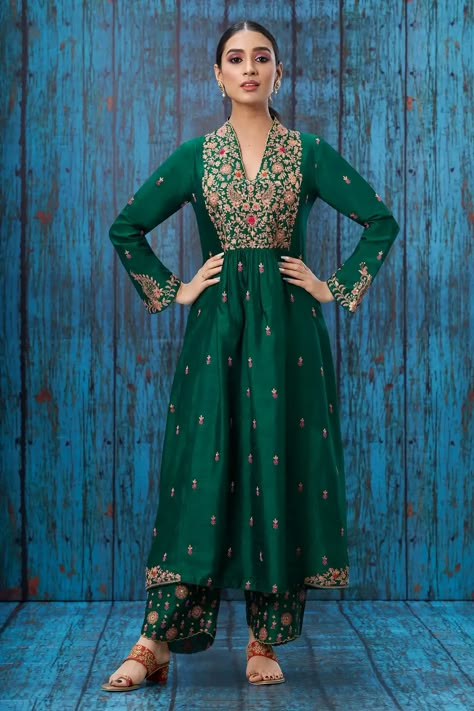 Buy Niti Bothra Green Silk Embroidered Kurta And Palazzo Set Online | Aza Fashions V Neck Kurta, Kurta And Palazzo, A Line Kurta, Traditional Indian Outfits, Palazzo Set, Party Wear Indian Dresses, Women Kurta, Designer Outfits, Straight Kurta