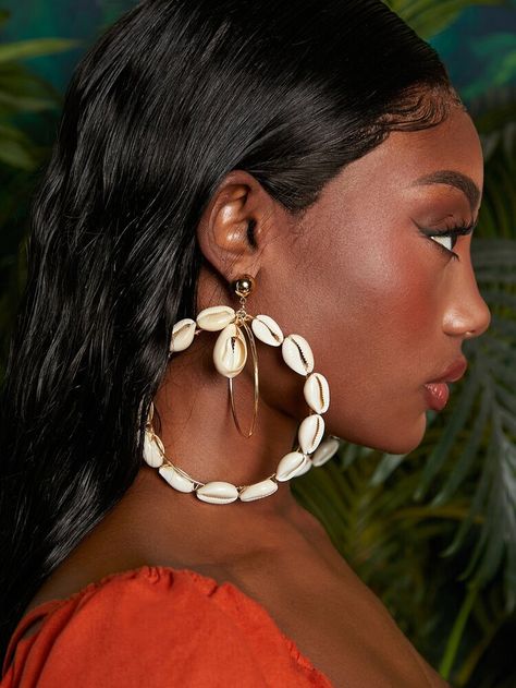 Free Returns ✓ Free Shipping On Orders $49+ ✓. Shell Decor Drop Earrings- Dangle Earrings at SHEIN. Big Shell Necklace, Afro Boho Fashion, Collar Conchas, Afro Jewelry, Cowrie Shell Earrings, Embellished Fashion, African Accessories, African Earrings, Shell Decor