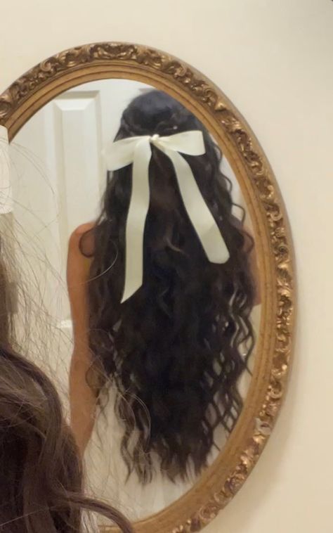 Waterfall Hairstyle, Extension Hair, 사진 촬영 포즈, Bow Hairstyle, Trendy Hairstyle, Ribbon Hairstyle, Christmas Hairstyles, Hair Stylies, Hair Ribbon