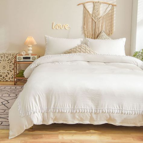 #bedroom #bedding #boho #home #white Boho Bed Set, Bedroom Decor For Couples Romantic, Farmhouse Duvet Cover, Farmhouse Duvet, Boho Chic Bedding, Corner Bed, Boho Bed, Bedding Twin, Vintage Duvet