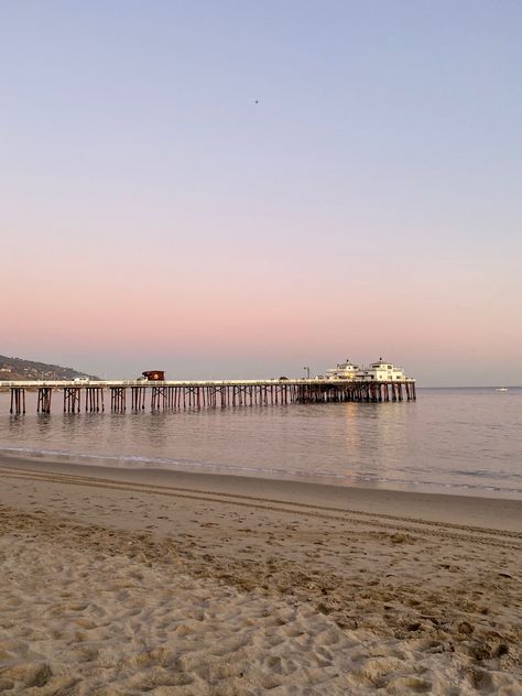 Malibu Pier, Photoshoot Inspo, Laguna Beach, Vacation Ideas, Luxury Lifestyle, Summer 2024, Cali, San Diego, Surfing