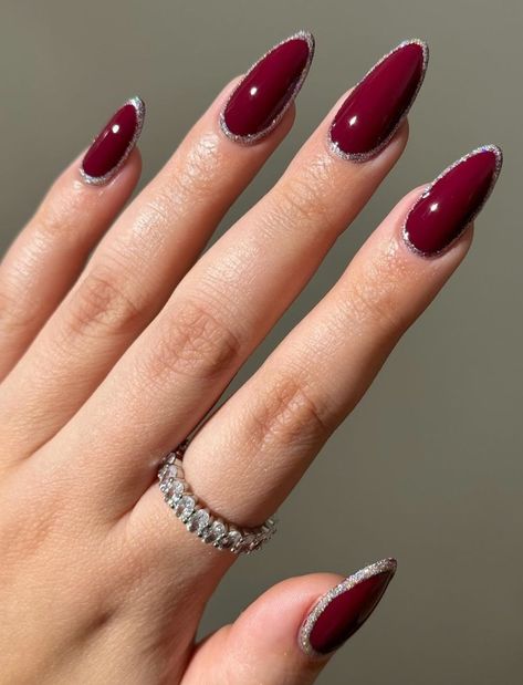 Nail Art Vermelho, Nagellack Trends, December Nails, Red Nail Art, Nail Art Set, Red Nail Designs, Burgundy Nails, Red Nail, Winter Nail Designs