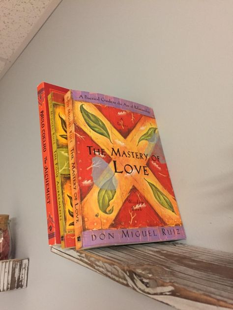 In The Mastery of Love, don Miguel Ruiz illuminates the fear-based beliefs and assumptions that undermine love and lead to suffering and drama in our relationships. Using insightful stories to bring his message to life, Ruiz shows us how to heal our emotional wounds, recover the freedom and joy that are our birthright, and restore the spirit of playfulness that is vital to loving relationships. Don Miguel Ruiz Books, The Mastery Of Love, Self Growth Books, Mastery Of Love, Toltec Wisdom, Growth Books, Loving Relationships, Wisdom Books, Self Growth