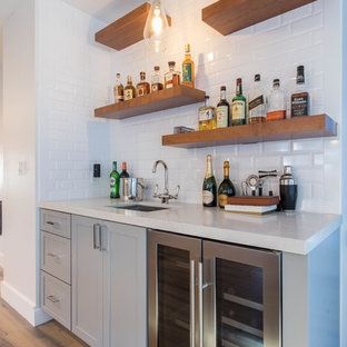 Built In Bar Shelves, Small Wet Bar Design Ideas, Game Basement, Small Wet Bar Ideas, Bar With Floating Shelves, Small Wet Bar, Bar Backsplash, Basement Wet Bar, Wet Bar Ideas