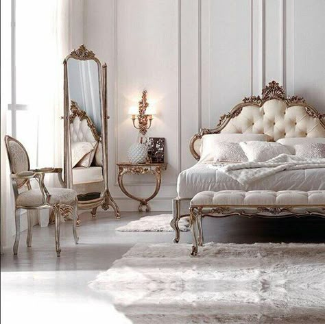 Idea Bilik Tidur, Classic Beds, Reka Bentuk Bilik Tidur, French Room, Luxury Bedroom Sets, Hiasan Bilik Tidur, Luxury Bedroom Furniture, Classical Furniture, French Victorian