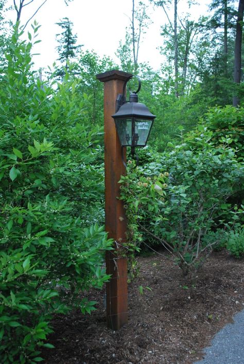 Lamp Post Installation in NH - Fences Unlimited Homemade Outdoor Lamp Post, Light Posts Outdoor Diy Wood, Backyard Lamp Post Ideas, Outdoor Lighting Posts, Light Post Driveway, Lamp Post Ideas Front Yard, Rustic Lamp Post Outdoor, Solar Lamp Posts Front Yard, Mailbox Light Post