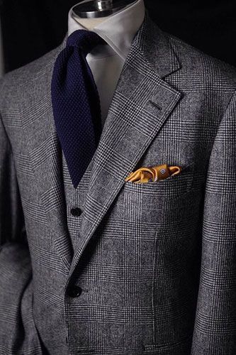 English Suit, Gentleman Mode, Style Gentleman, Well Dressed Man, Sharp Dressed Man, Men’s Suits, Gray Suit, Suit Style, Well Dressed Men