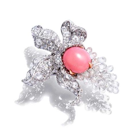 Anna Hu Enchanted Orchid conch pearl ring