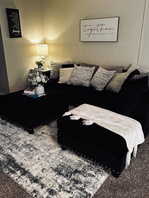 Black White And Silver Living Room Ideas, Living Room Rugs Black Couch, Black Silver White Living Room, Living Room Designs Small Spaces Black, Grey Carpet Apartment Decor, Black Grey White Brown Living Room, Black Silver Room Decor, Couches Living Room Black, Living Room Inspo Black And White