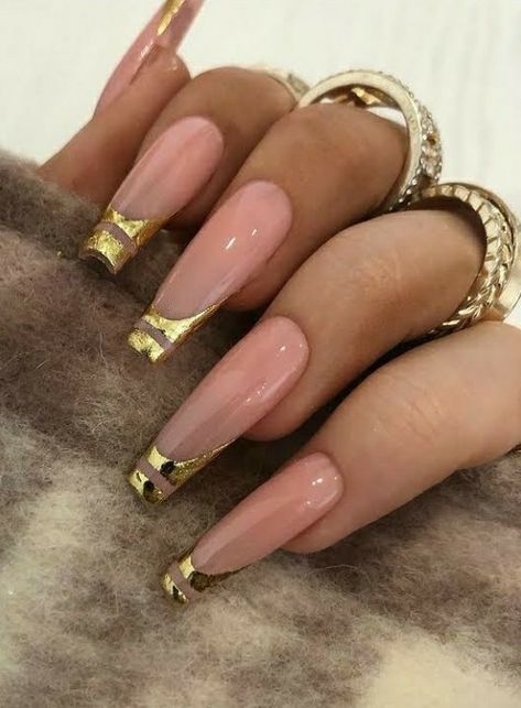 Golden Nails Acrylic, Golden Nails Designs, Golden Nails, Drip Nails, Stylish Nails Designs, Gold Nail, French Acrylic Nails, Acrylic Nails Coffin Pink, Coffin Nails Long