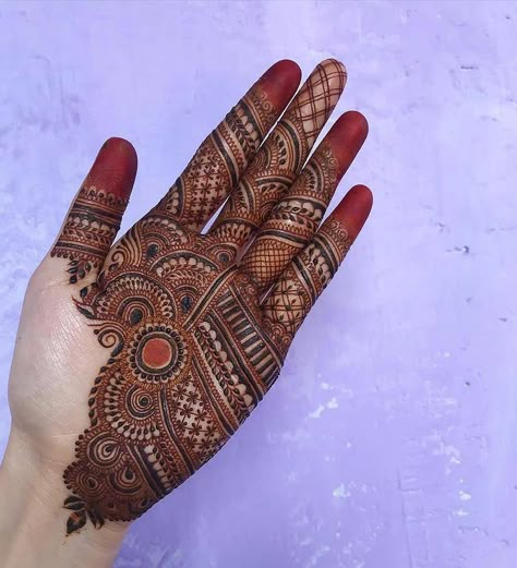 Stylish Mehndi Design on Instagram: “Beautiful Mehndi Designs By @hennawithhayat Download the K4 Henna App. LINK IN BIO ! 👆👆 #henna #hennafun #hennaart #hennainspire…” Best Mehndi Design, Palm Mehndi Design, Front Mehndi Design, Full Mehndi, Mehndi Designs 2018, Rose Mehndi Designs, Mehndi Designs For Kids, Mehndi Design Pictures, Henna Art Designs