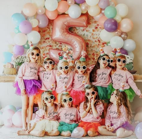 Fabulous Five Birthday Party, Girls 5th Birthday Themes, 7 Year Birthday Party Ideas Girl, Five Year Old Birthday Theme, 5th Birthday Girl, 5th Birthday Girls, Skate Birthday, 5th Birthday Party Ideas, Spa Birthday Parties