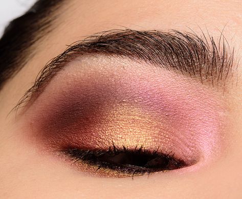 Mothership Palette, Glam Eyeshadow Looks, Flower Photo Shoot, Shadow Eye Makeup, Rose Palette, Pat Mcgrath Makeup, Glam Eyeshadow, Rose Eyeshadow, 10 Ways To Wear