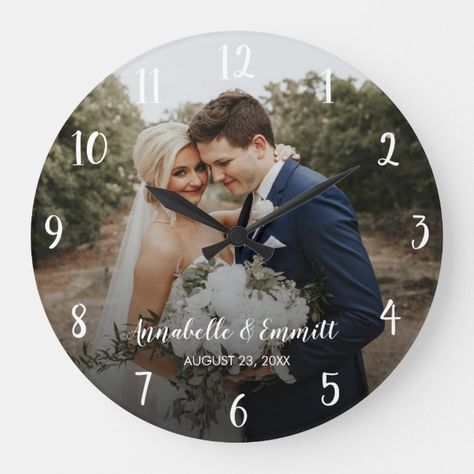 Gifts For Parents From Kids, Clocks Diy Crafts, Anniversary Gifts By Year, Wedding Anniversary Party Invitations, Bridal Gift Box, Anniversary Gifts Ideas, Gifts For Your Husband, Anniversary Party Invitations, Photo Clock