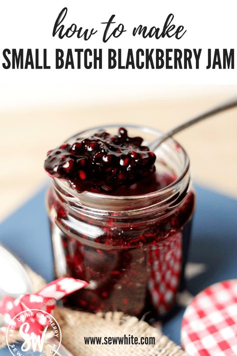 Small Batch Blackberry Jam, Blackberry Jam Without Pectin, Blackberry Jam No Pectin, Easy Blackberry Jam, Blackberry Jelly Recipe, Fresh Fruit Ideas, Blackberry Jam Recipe, Berry Jam Recipe, Homemade Blackberry Jam