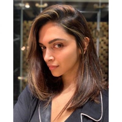 Deepika Padukone Haircut, Hair Cut Girl, Deepika Hairstyles, Haircut Styles For Girls, Deepika Padukone Hair, Heart Dp, Dipika Padukone, A Dp, Shreya Ghoshal