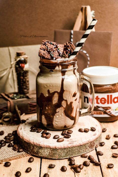 Icecream cold coffee shake photography Cold Coffee Aesthetic Photography, Nutella Shake Photography, Coffee Milkshake Aesthetic, Milkshake Aesthetic Vintage, Cold Coffee Photography, Milk Shake Aesthetic, Shakes Photography, Aesthetic Cold Coffee, Shakes Aesthetic