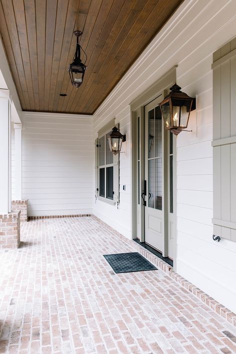 Craftsman Front Porch Ideas, Stained Wood Ceiling, Old Farmhouse Exterior, Brick Porch, Brick Archway, Home Front Porch, Exterior House Colors Stucco, Farm Road, Vision 2023