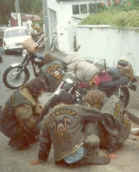 Vintage November, Hells Angles, Harley Davidson Custom Bike, Hells Angels Mc, Biker Aesthetic, Harley Davidson Chopper, Biker Gang, Vintage Biker, Motorcycle Clubs