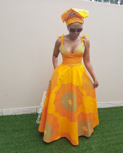 African Print Summer Dresses, Shweshwe Dresses, Summer Maxi Dresses, Ankara Dress Styles, Dresses By Pattern, African Fashion Designers, African Dresses Modern, Afrikaanse Mode, African Wear Dresses