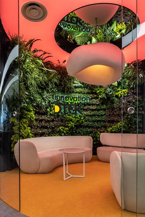 Interior photoshoot of Academy 2.0 office space on Behance Sergey Makhno, Creative Office Space, Chill Zone, Interior Ceiling Design, Corporate Office Design, Interactive Walls, Space Interiors, Workplace Design, Real Plants