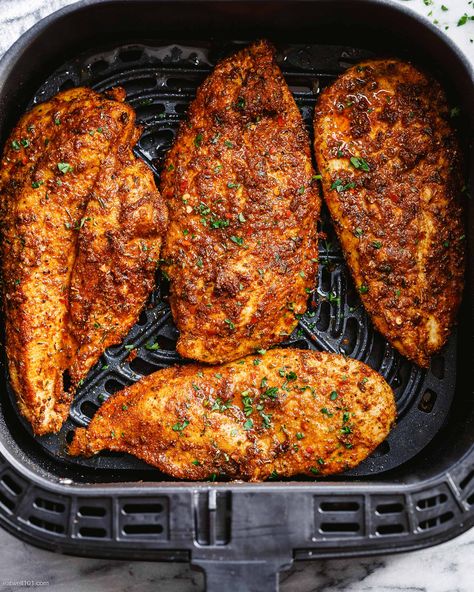 Air Fryer Chicken Breast - #airfryer #chicken #recipe #eatwel101 - Easy to make and takes just a few minutes to cook. Cooking chicken breast in the air fryer makes your lunches, dinners, and meal prep super quick and delicious! - #recipe by #eatwell101® Cooking Chicken Breast, Chicken Breast Air Fryer, Chicken Fillet Recipes, Boneless Skinless Chicken Breast Recipes, Skinless Chicken Breast Recipes, Air Fryer Recipes Chicken Breast, Air Fryer Chicken Breast, Chicken Boneless Breast Recipes, Recipes Chicken Breast