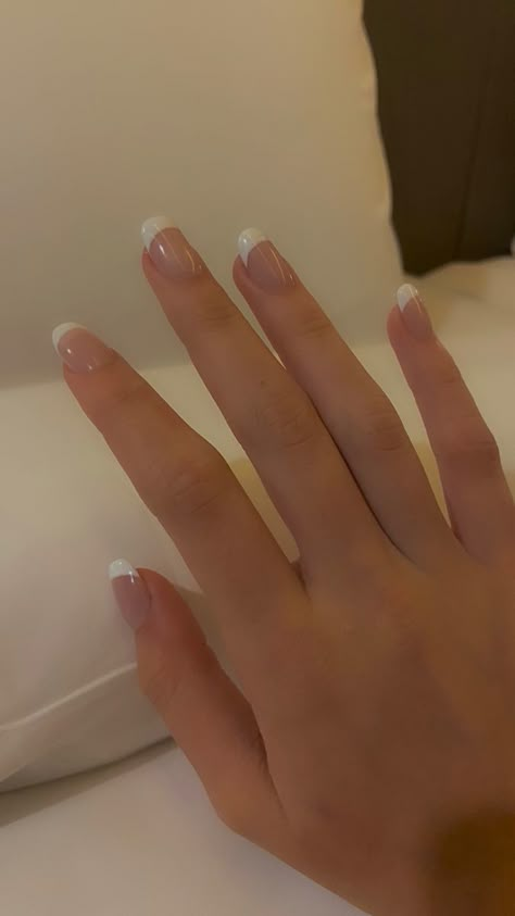 Small Nail Extension Ideas, Nails On Small Hands, Small Hands Nails, Small Nail Extensions, Nails Small Simple, Basic Nail Extensions, Small Nails Aesthetic, Simple Nail Extensions, Small Hands Aesthetic