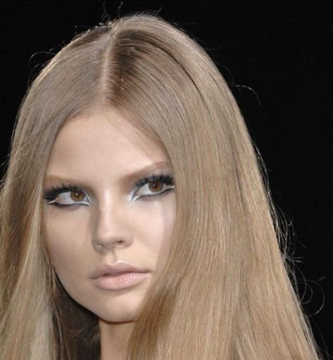 Slavic Doll, Glen Coco, Magdalena Frackowiak, Girly Makeup, Polish Models, Celebrity Plastic Surgery, Runway Makeup, Model Aesthetic, The Muse