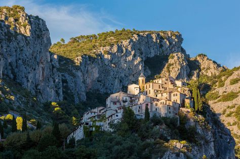 Picture of the village of Peillon, France World Building Inspiration, Ancient Greek Mythology, France Vacation, Princess And The Pauper, Building Inspiration, Fantasy Architecture, Port City, French Cooking, The French Riviera