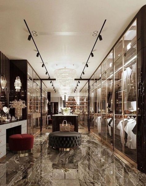 Walk In Wardrobe Luxury, Luxurious Walk In Closet, Luxurious Dressing Room, Luxury Dressing Room, Dream Closet Design, Luxury Closets Design, Mansion Interior, Dream House Rooms, Luxury Rooms