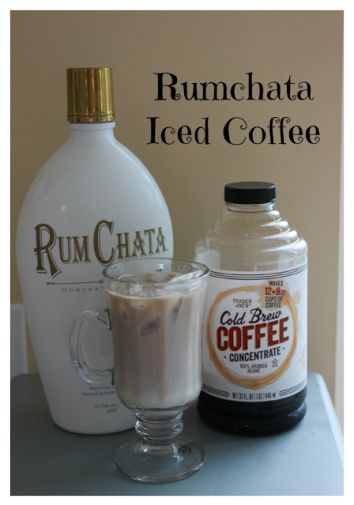 Rumchata Drinks, Rumchata Recipes, Vodka Mixed Drinks, Rum Chata, Hot Chocolate Cocktail, Cold Brew Coffee Concentrate, Chocolate Cocktails, Easy Cocktail Recipes, Vodka Martini