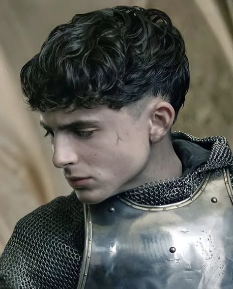 The King Haircut, Medieval Men Hairstyles, Roman Hairstyles Men, Timothee Chalamet Bowlcut, Timothee Chalamet Haircut, Timothee Chalamet Hairstyle, Medieval Hairstyles Men, Timothee Chalamet King, King Hairstyle