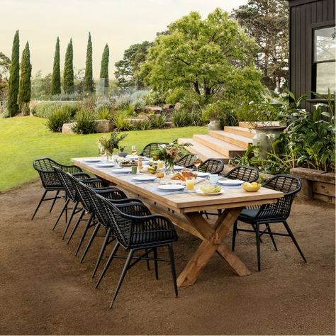 Backyard Dining, Deck Dining, Outdoor Dining Room, Teak Outdoor Furniture, Outdoor Dining Spaces, Outdoor Tables And Chairs, Mesa Exterior, Dining Table Legs, Teak Outdoor